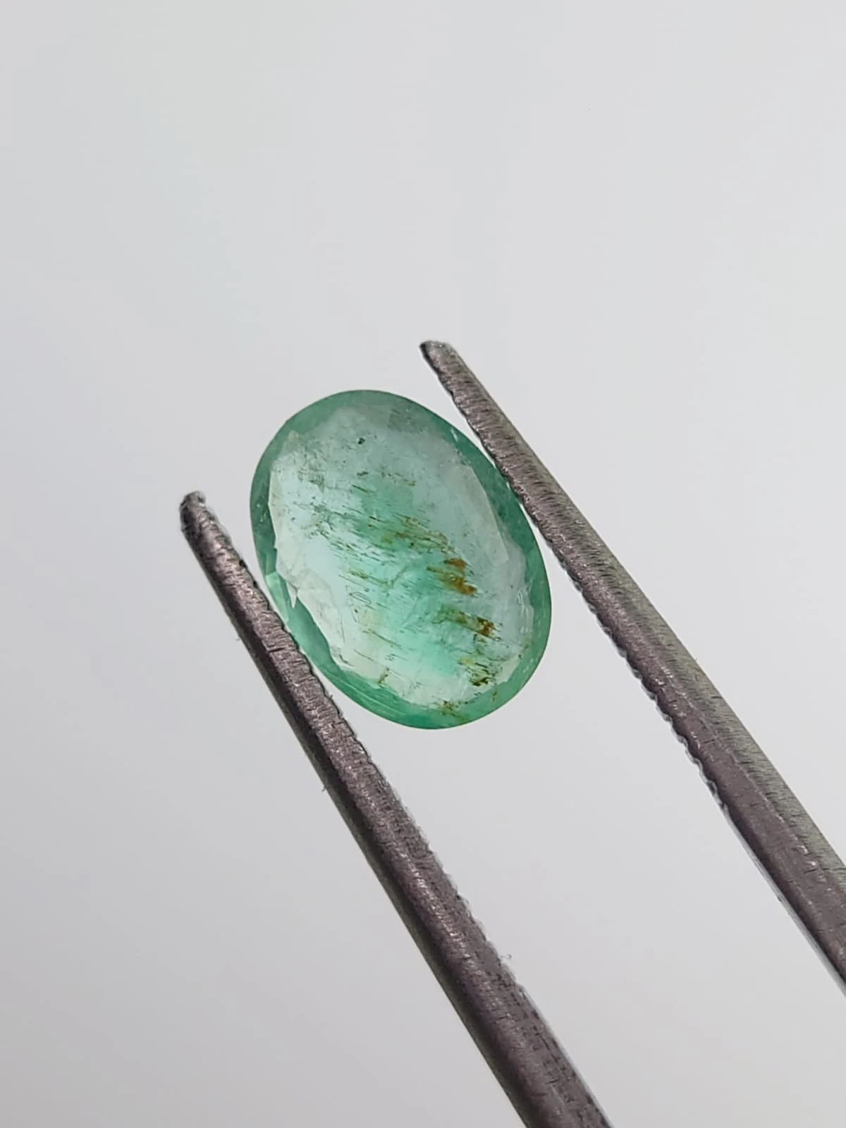 1.02ct Natural Emerald Oval Shape Loose Gemstone from Panjshir Afghanistan — view 1